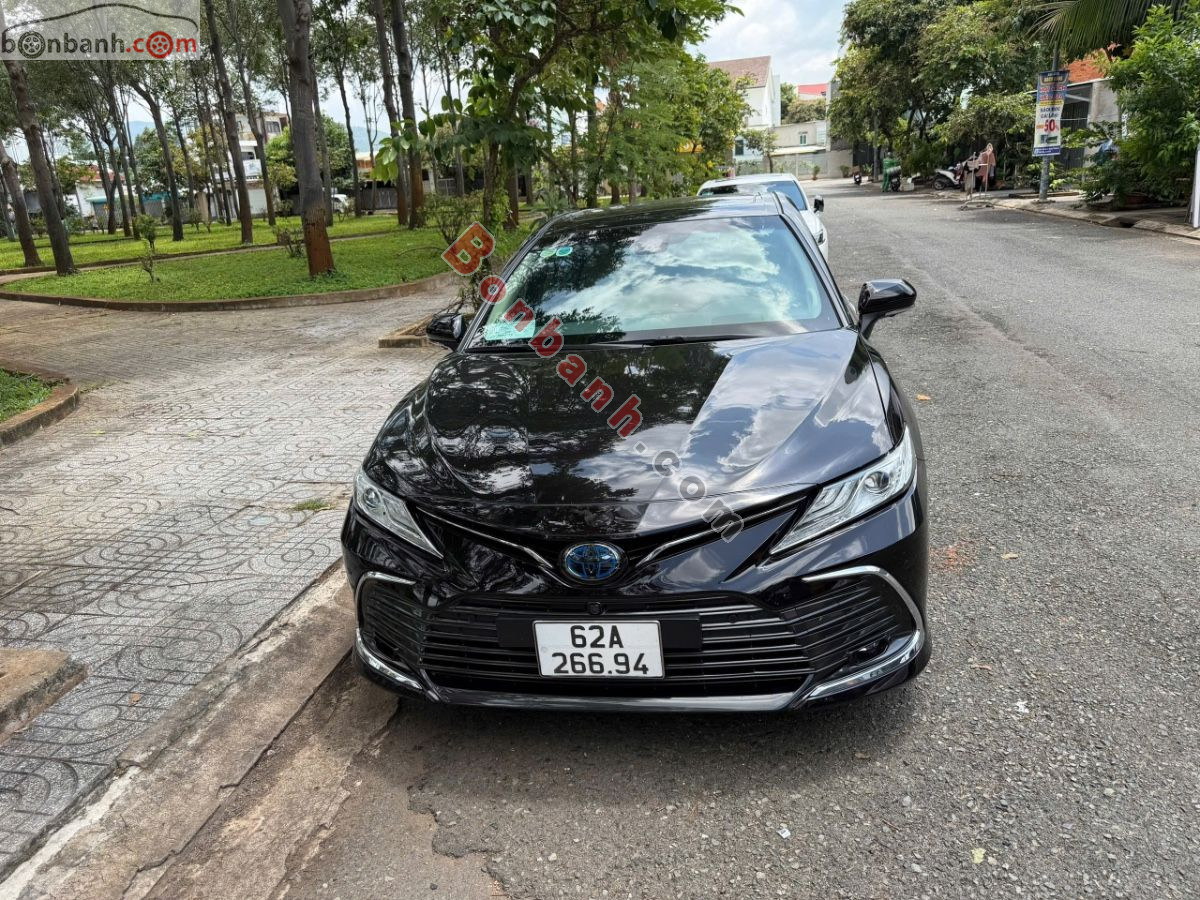 Toyota Camry 2.5HV 2022 - 1 Tỷ 179 Triệu