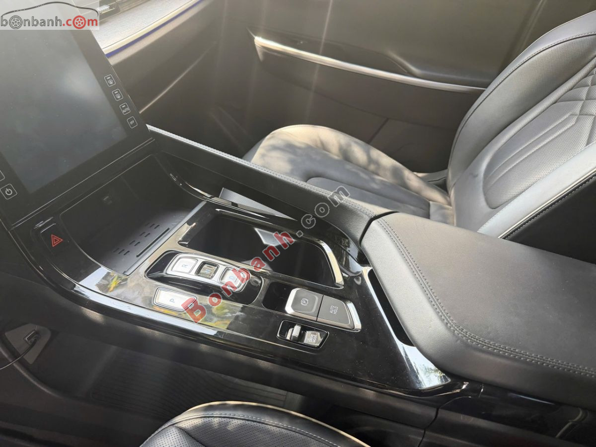 Hyundai Custin Cao Cấp 2.0T 2023 - 799 Triệu 8