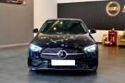 Bán xe Mercedes Benz C class 2022 C300 AMG giá 1 Tỷ 699 Triệu - TP HCM