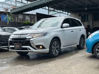 Bán xe Mitsubishi Outlander 2.0 CVT 2022 giá 726 Triệu - TP HCM