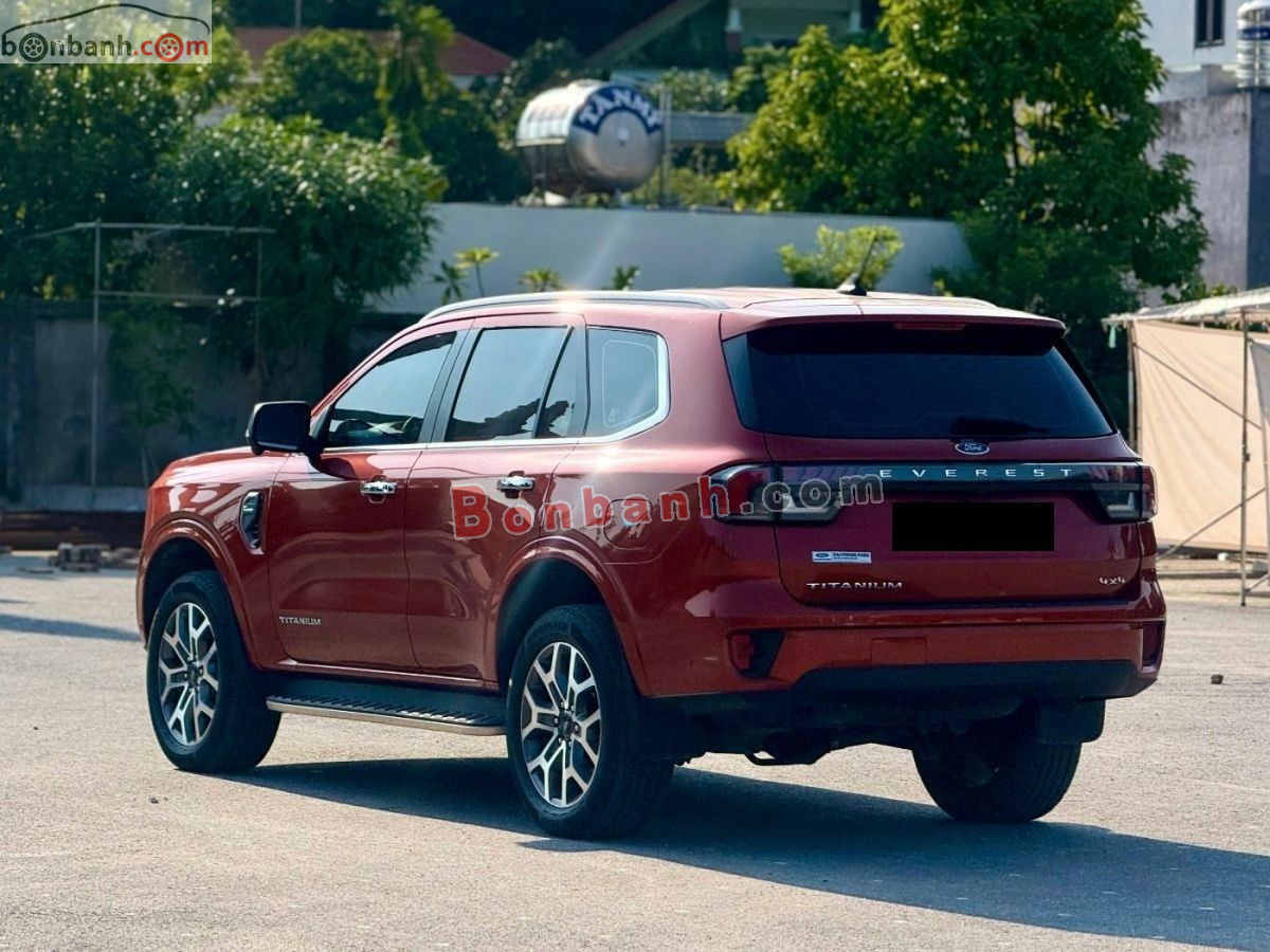 Ford Everest Titanium Plus 2.0L 4x4 AT 2023 - 1 Tỷ 125 Triệu 4