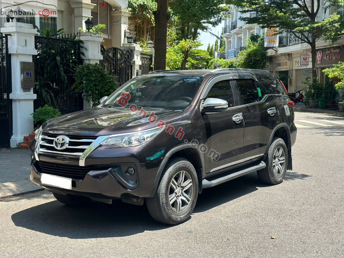 Toyota Fortuner 2.4G 4x2 MT 2017 - 557 Triệu 2