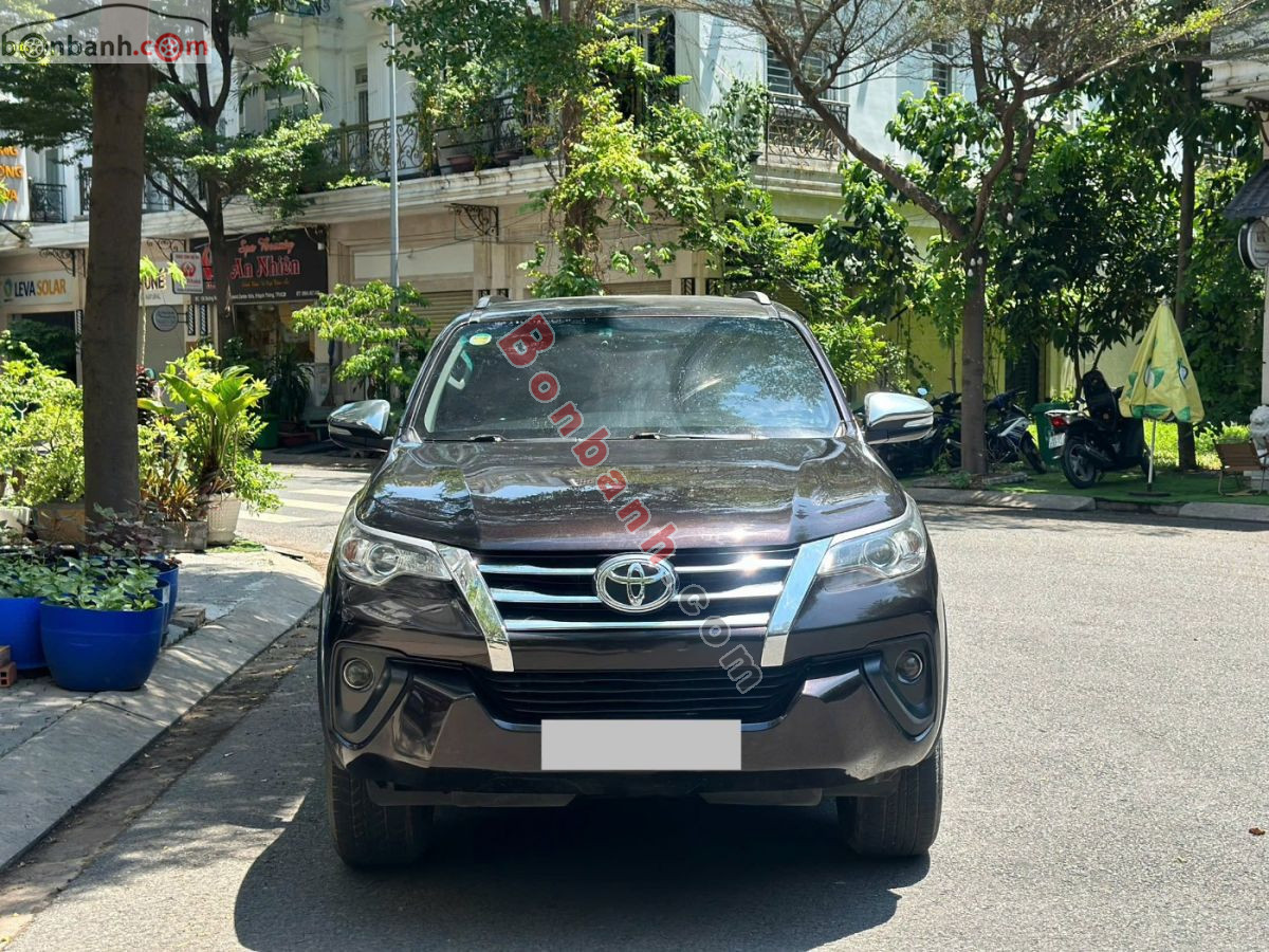 Toyota Fortuner 2.4G 4x2 MT 2017 - 557 Triệu