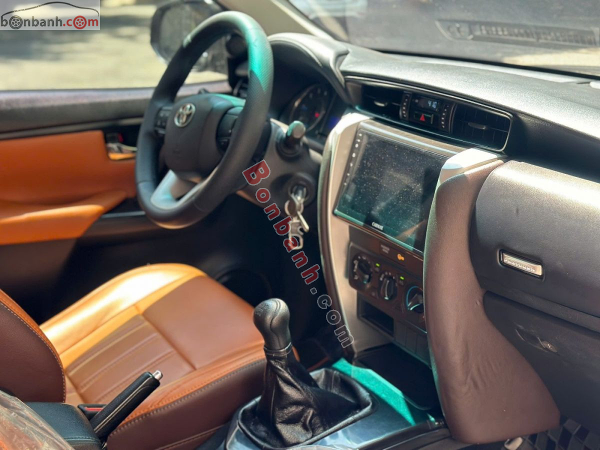 Toyota Fortuner 2.4G 4x2 MT 2017 - 557 Triệu 6
