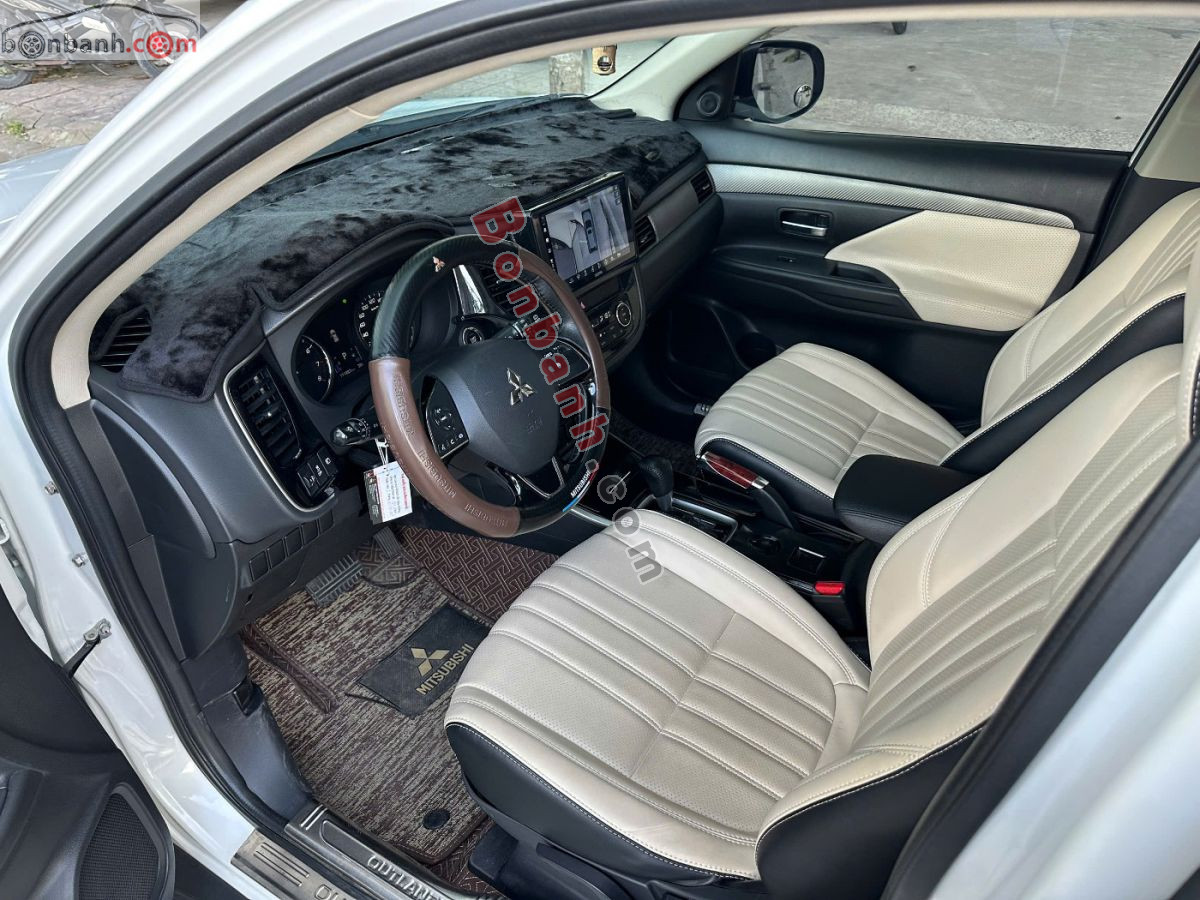 Mitsubishi Outlander 2.0 CVT 2019 - 465 Triệu 6