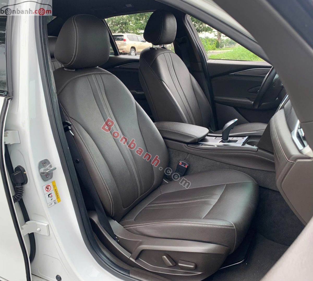 VinFast Lux A 2.0 Base 2.0 AT 2019 - 451 Triệu 9