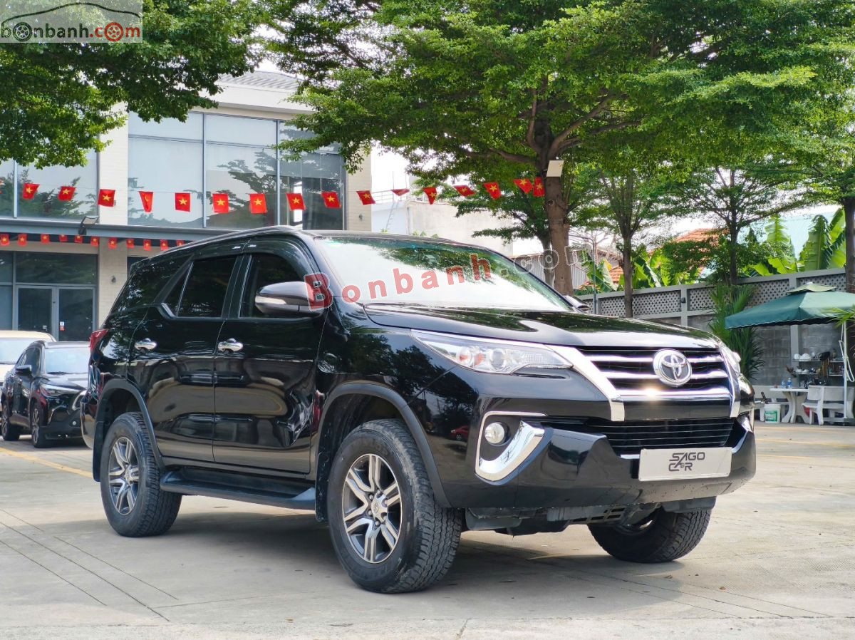 Toyota Fortuner 2.7V 4x2 AT 2017 - 619 Triệu 2