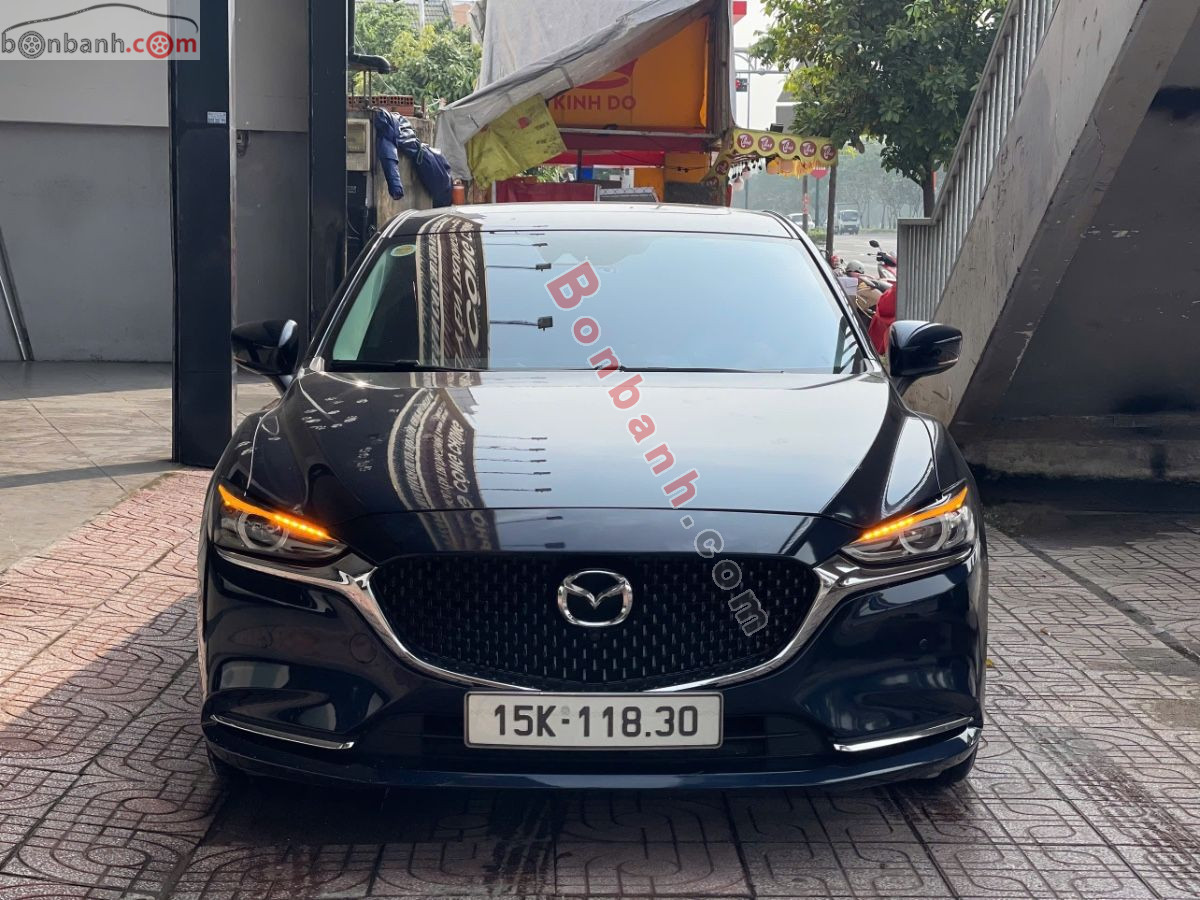 Mazda 6 Premium 2.0 AT 2022 - 635 Triệu
