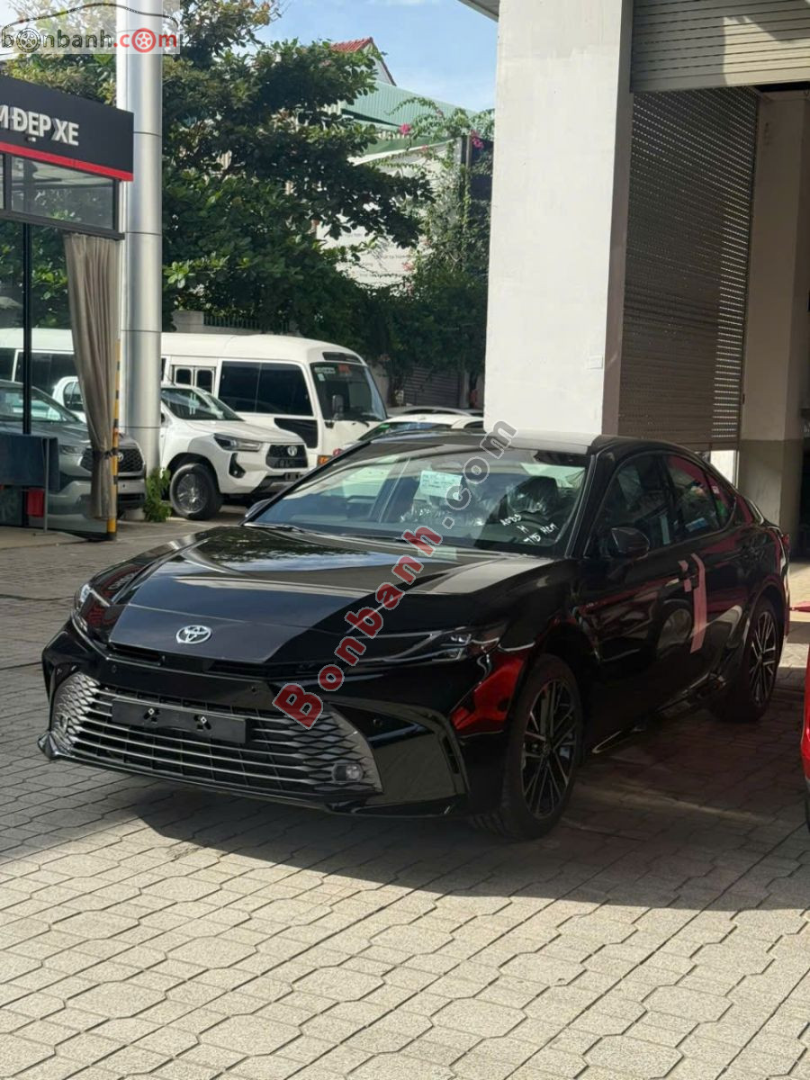 Toyota Camry 2.5 HEV Top 2026