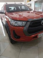 Bán xe Toyota Hilux 2.4L 4x2 AT 2020 giá 595 Triệu - Nghệ An