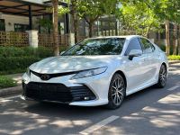 Bán xe Toyota Camry 2022 2.0Q giá 1 Tỷ 90 Triệu - Hà Nội