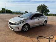 Bán xe Kia Cerato 1.6 MT 2017 giá 299 Triệu - Gia Lai