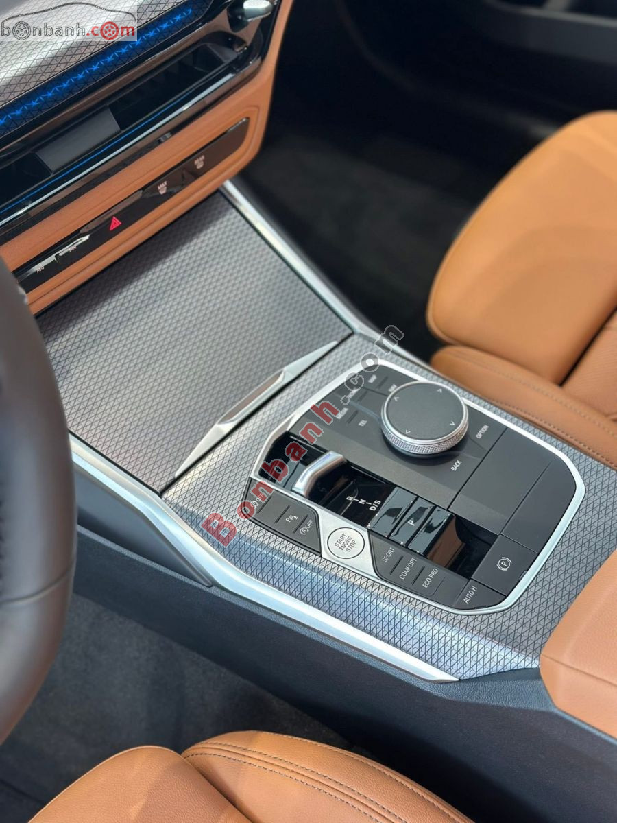 BMW 3 Series 320i Sport Line 2025 - 1 Tỷ 389 Triệu 7