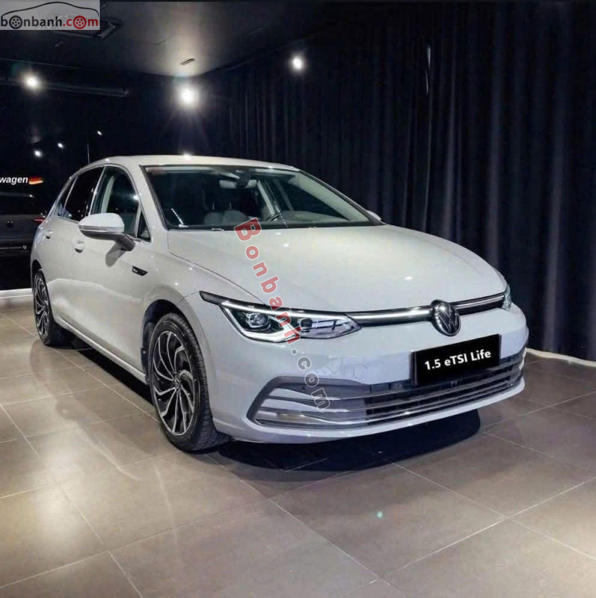 Volkswagen Golf 1.5 eTSI Life 2025 - 798 Triệu