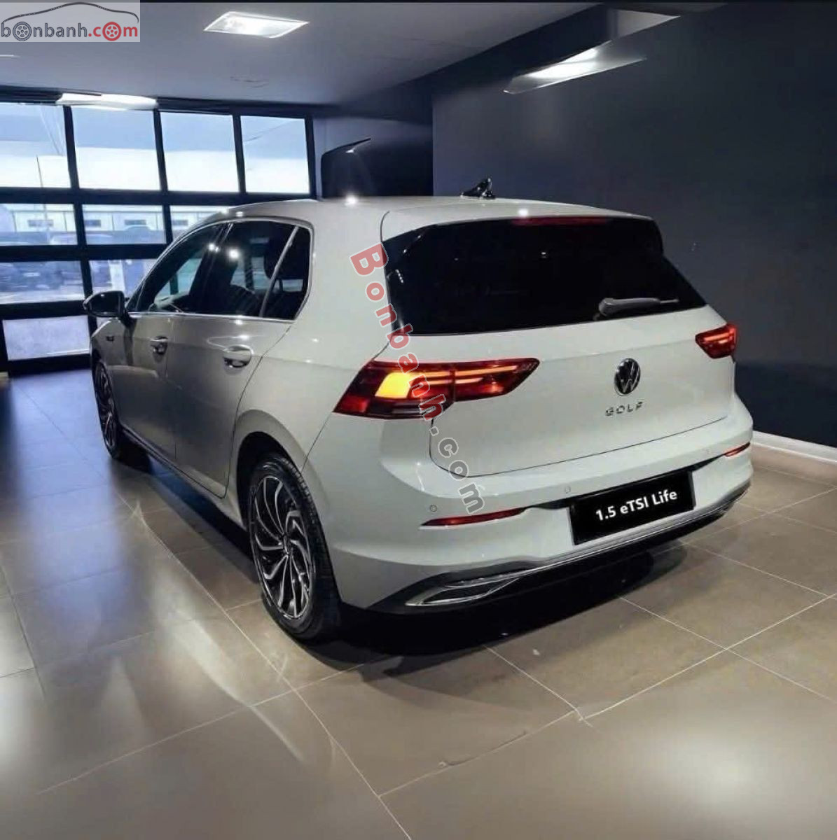 Volkswagen Golf 1.5 eTSI Life 2025 - 798 Triệu 8