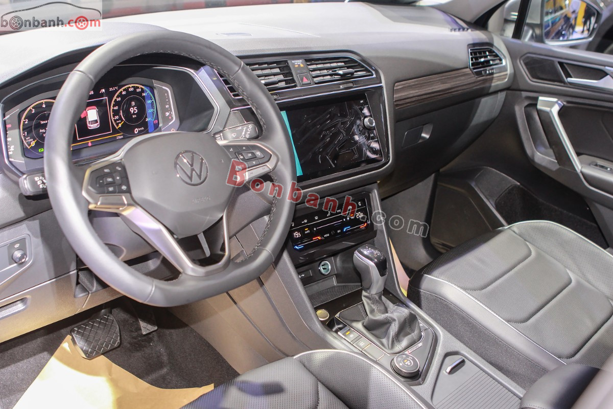 Volkswagen Tiguan Allspace 2024 - 1 Tỷ 579 Triệu 6