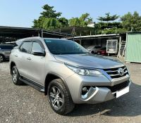 Bán xe Toyota Fortuner 2.4G 4x2 AT 2019 giá 828 Triệu - TP HCM