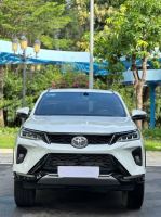 Bán xe Toyota Fortuner 2021 2.4G 4x2 AT Legender giá 939 Triệu - TP HCM