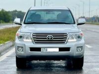 Bán xe Toyota Land Cruiser 2015 VX 4.6 V8 giá 2 Tỷ 50 Triệu - Nghệ An