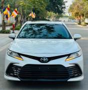 Bán xe Toyota Camry 2022 2.0Q giá 1 Tỷ 40 Triệu - Hà Nội