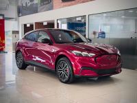 Bán xe Ford Mustang Mach-E Premium AWD 2025 giá 1 Tỷ 690 Triệu - TP HCM