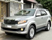 Bán xe Toyota Fortuner 2014 2.7V 4x2 AT giá 470 Triệu - TP HCM