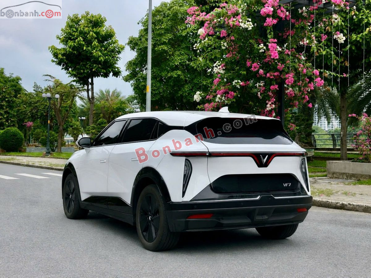VinFast VF7 Eco 2025 - 655 Triệu 4