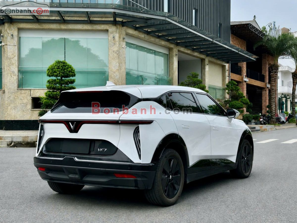 VinFast VF7 Eco 2025 - 655 Triệu 6