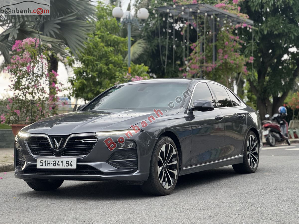 VinFast Lux A 2.0 Premium 2.0 AT 2020 - 569 Triệu