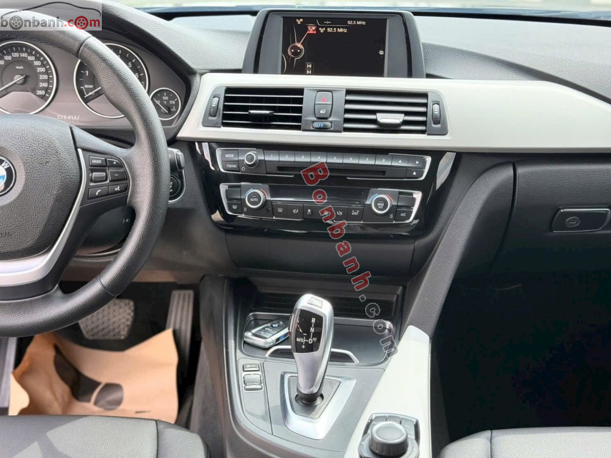 BMW 3 Series 320i 2016 - 515 Triệu 6