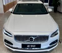 Volvo S90 2025