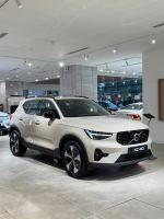 Volvo XC40 2025