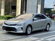 Bán xe Toyota Camry 2.0E 2017 giá 678 Triệu - TP HCM
