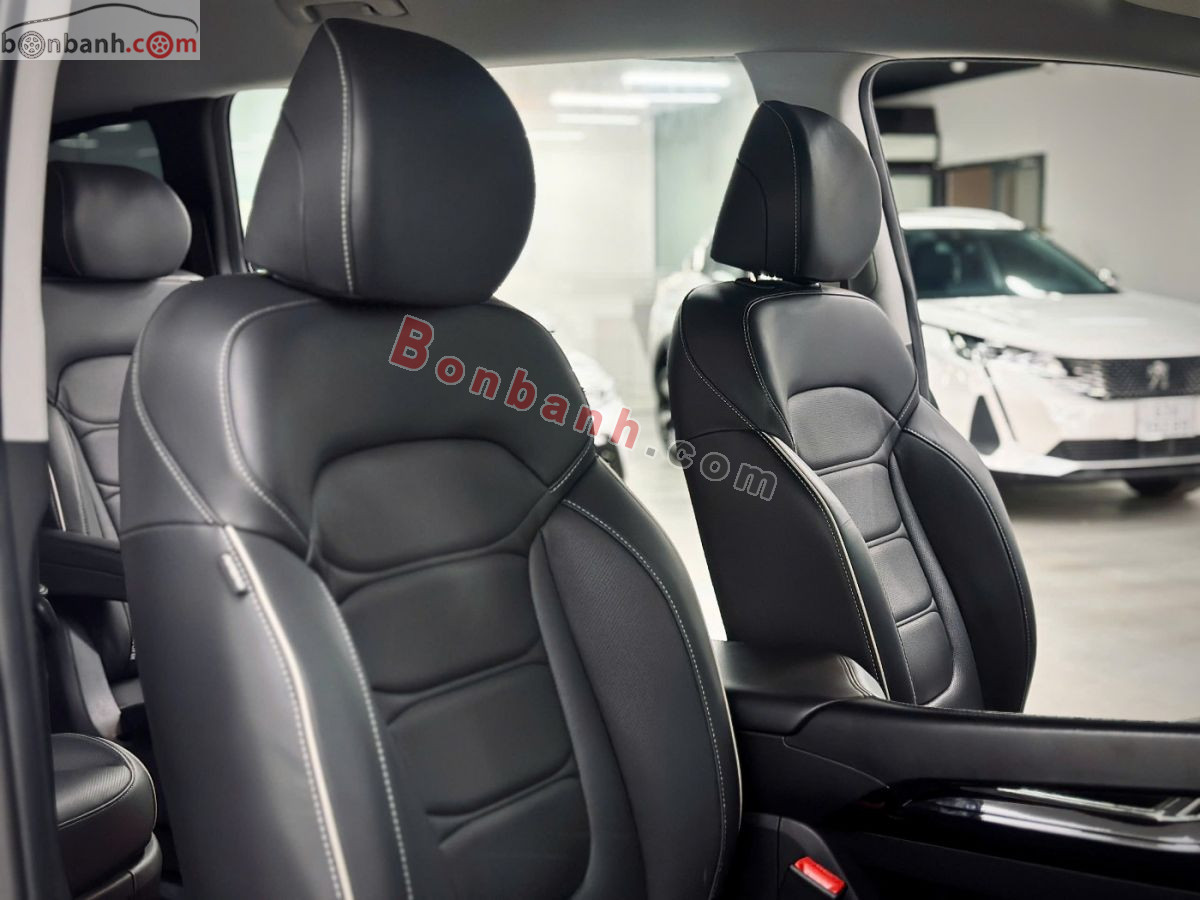 Hyundai Custin Tiêu Chuẩn 1.5T 2024 - 739 Triệu 6