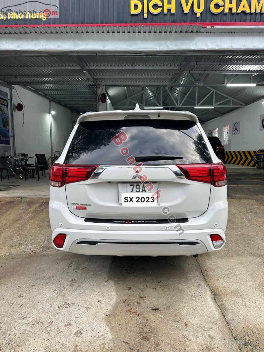 Mitsubishi Outlander Premium 2.0 CVT 2023 - 699 Triệu 4