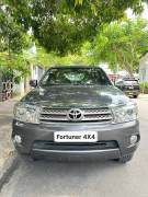 Bán xe Toyota Fortuner 2011 2.7V 4x4 AT giá 299 Triệu - Khánh Hòa