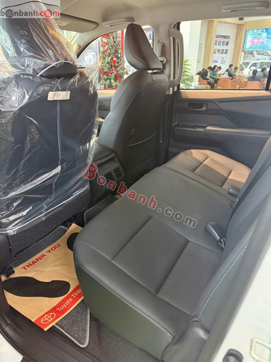 Toyota Hilux Trailhunter 2.8L 4x4 AT 2026 - 903 Triệu 5