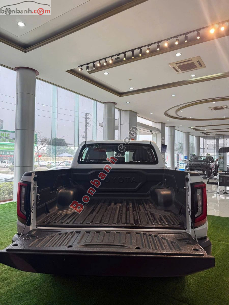 Toyota Hilux Trailhunter 2.8L 4x4 AT 2026 - 903 Triệu 4