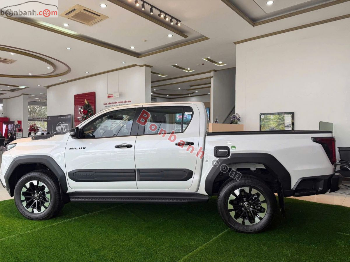 Toyota Hilux Trailhunter 2.8L 4x4 AT 2026 - 903 Triệu 3