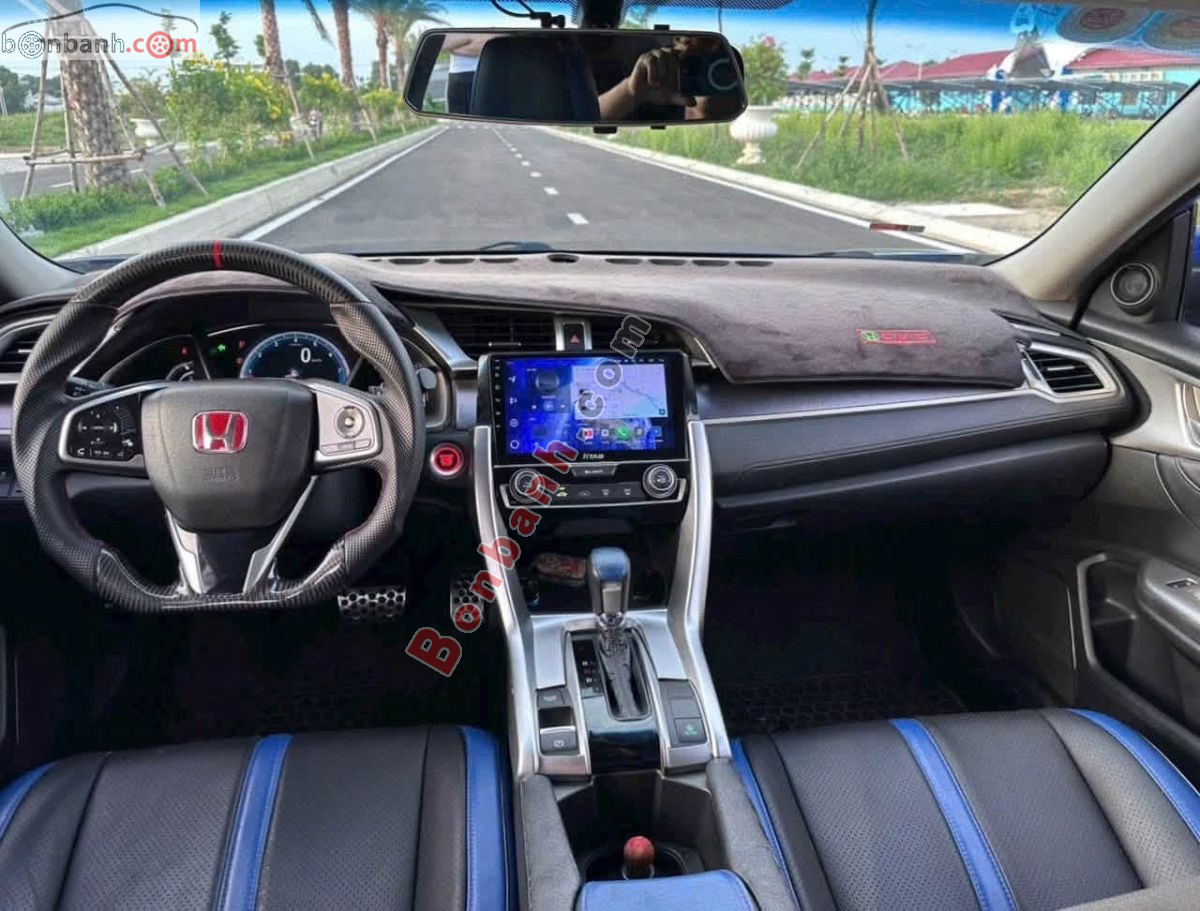 Honda Civic 1.5L Vtec Turbo 2017 - 469 Triệu 5