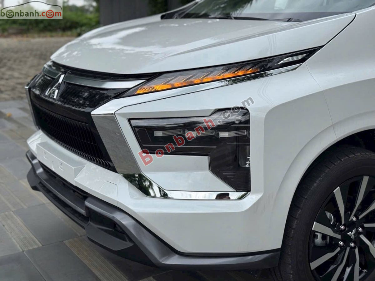 Xe 
			
							Mitsubishi Xpander 
						Premium 1.5 AT 
						2026
						- 560 Triệu 4