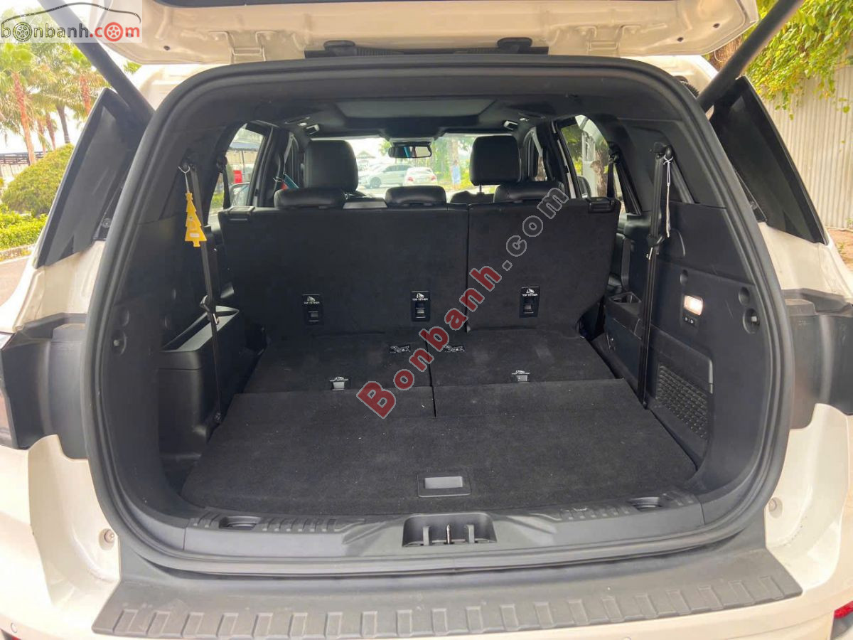 Ford Everest Titanium Plus 2.0L 4x4 AT 2025 - 1 Tỷ 375 Triệu 10