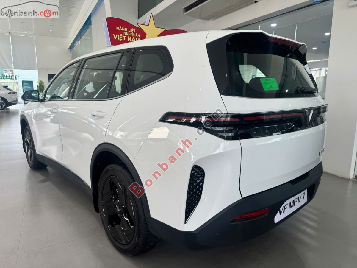 VinFast VF MPV 7 AT 2026 - 715 Triệu 3