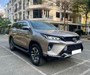 Bán xe Toyota Fortuner 2020 2.4G 4x2 AT Legender giá 945 Triệu - Hà Nội