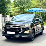 Bán xe Toyota Innova 2018 2.0 Venturer giá 575 Triệu - TP HCM