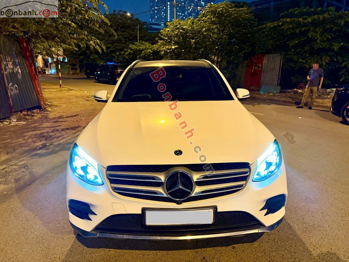 Mercedes Benz GLC 300 4Matic 2018 - 990 Triệu 2