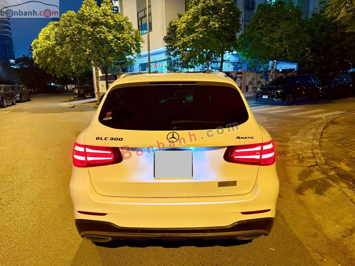 Mercedes Benz GLC 300 4Matic 2018 - 990 Triệu 4