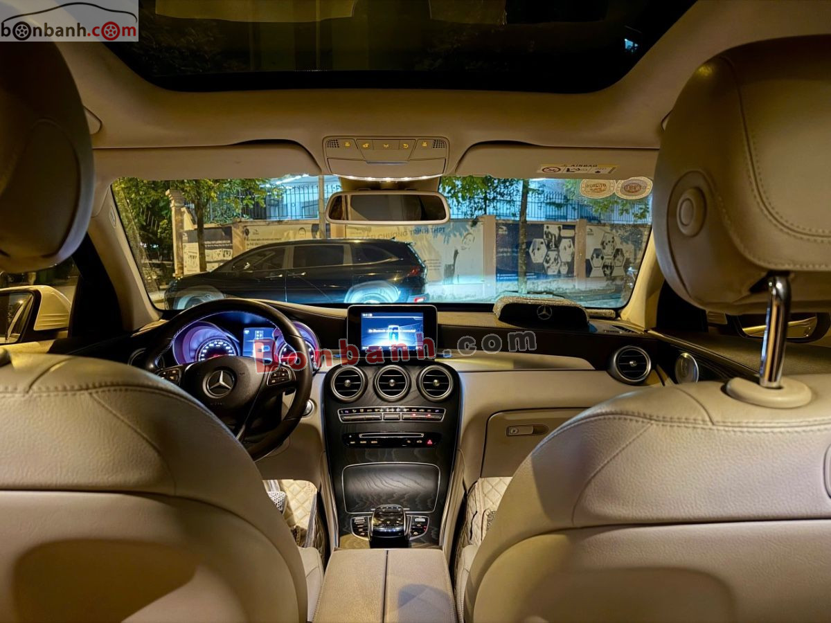 Mercedes Benz GLC 300 4Matic 2018 - 990 Triệu 9