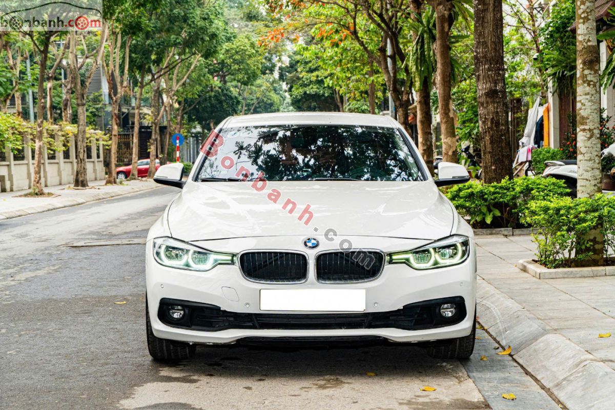 BMW 3 Series 320i 2018 - 699 Triệu 2
