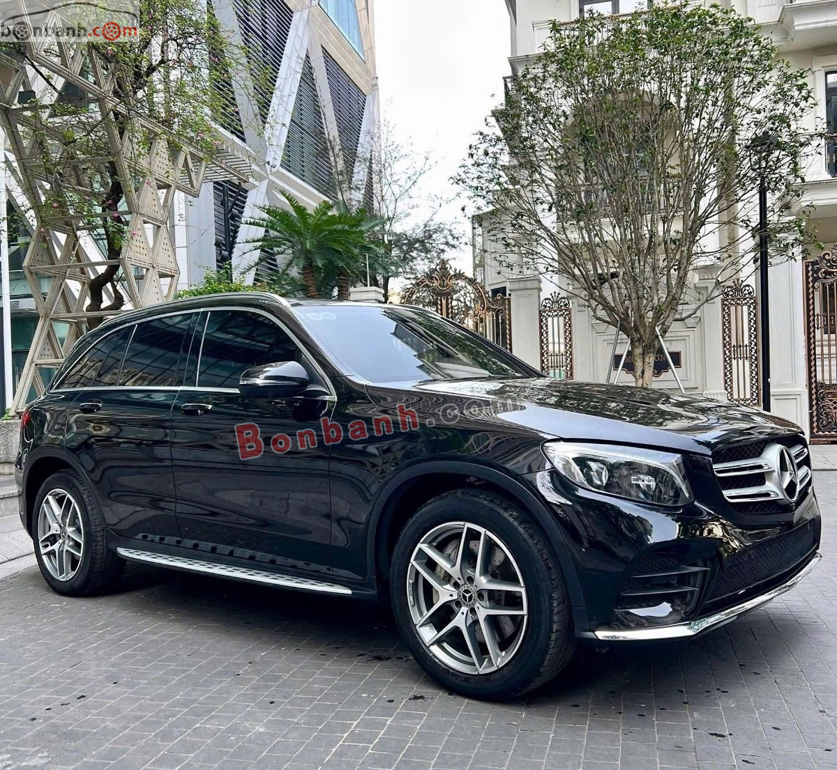 Mercedes Benz GLC 300 4Matic 2018 - 910 Triệu